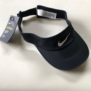 NWT Nike Womens Visor Black Aerobill